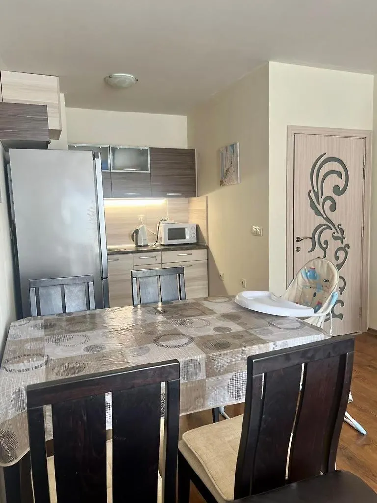 Diamond Beach Garden Apartment Burgas